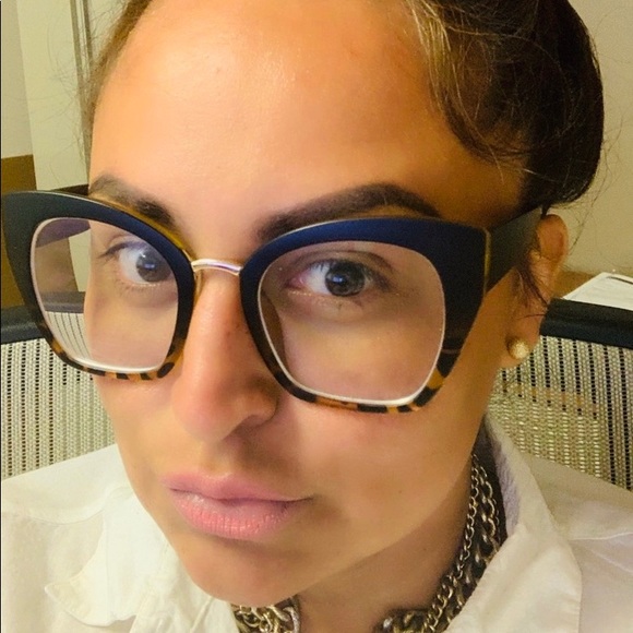 Meet your Posher, Pida - Picture 2 of 3